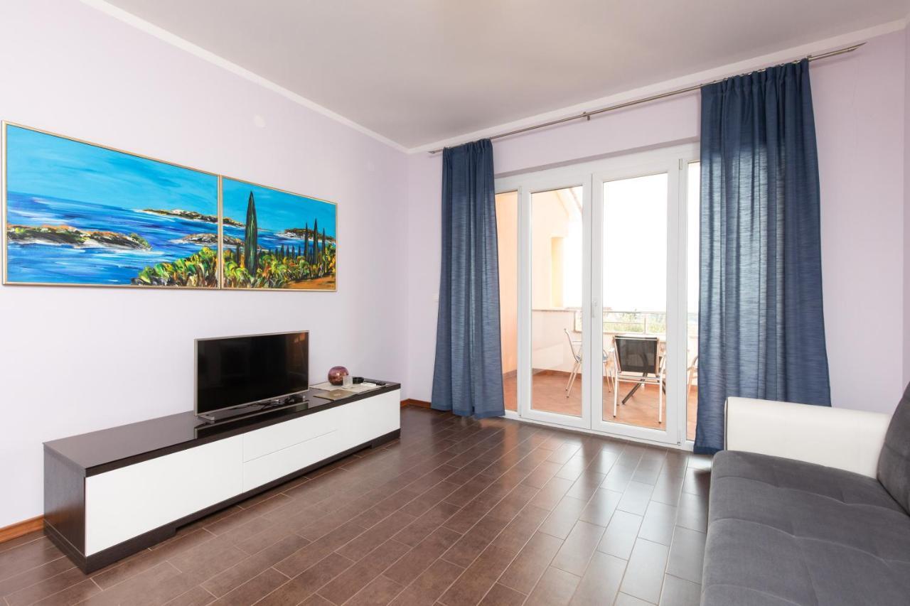 Apartments Bella Vista Кърк Екстериор снимка
