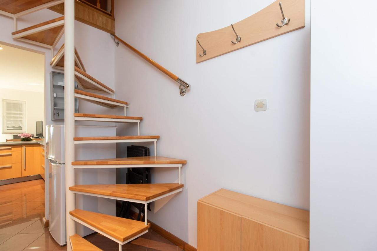 Apartments Bella Vista Кърк Екстериор снимка