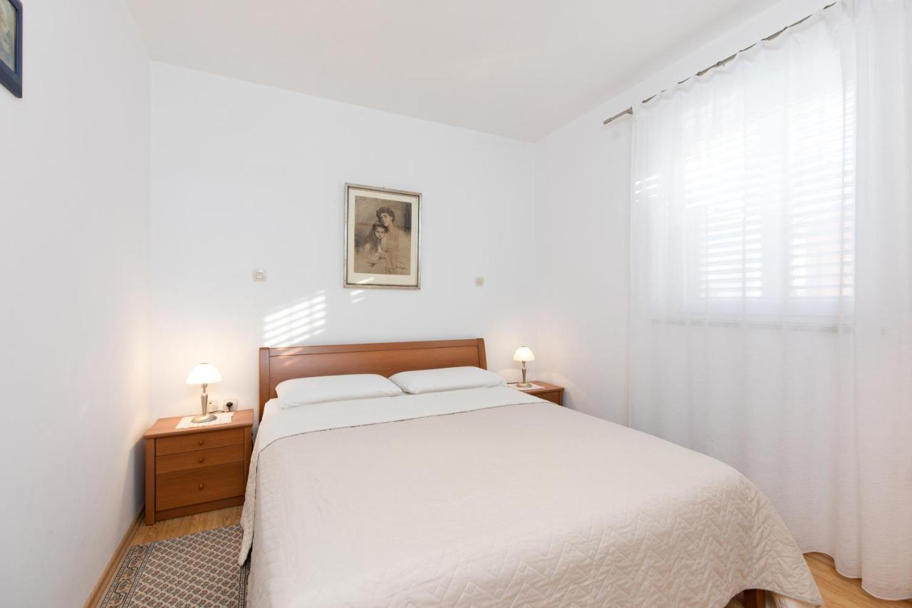 Apartments Bella Vista Кърк Екстериор снимка